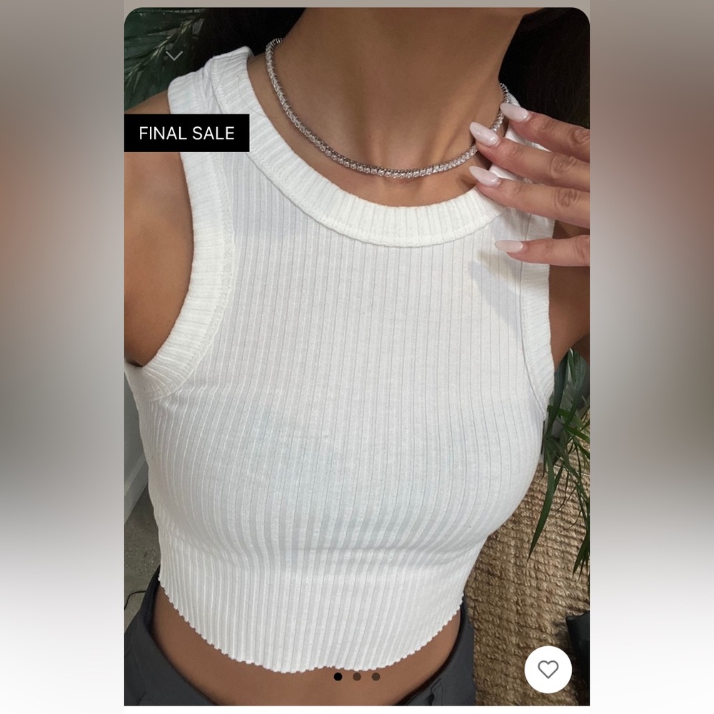 NWT Cropped Ribbed tank - Picture 3 of 3